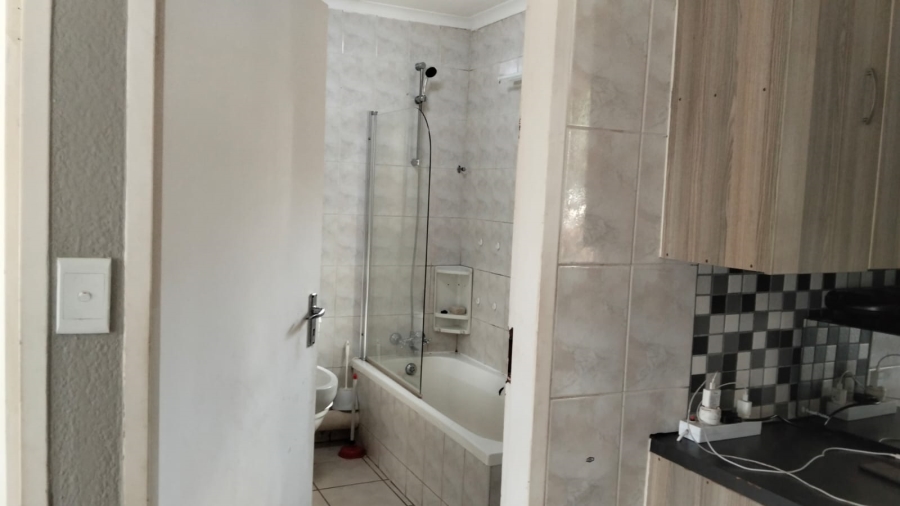 2 Bedroom Property for Sale in Safari Gardens North West